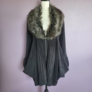 Talk of the Walk Pleated Waterfall Low Cut Faux Fur Balloon Sleeve Jacquard Coat